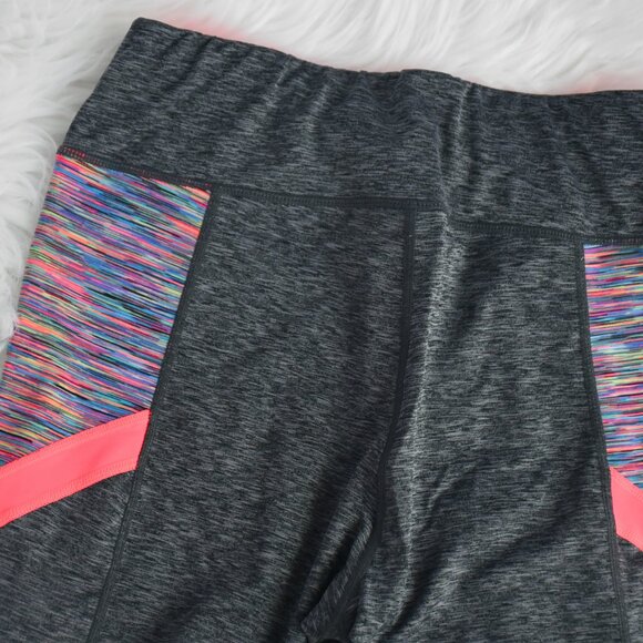 Betsy Johnson Performance Workout Capri Ankle Leggings Size Large - Picture 4 of 5